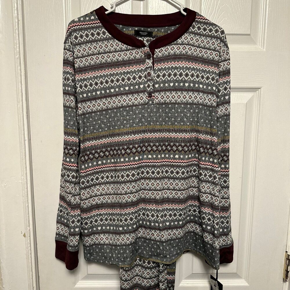 Simply Vera Wang Pajama Top & Bottom